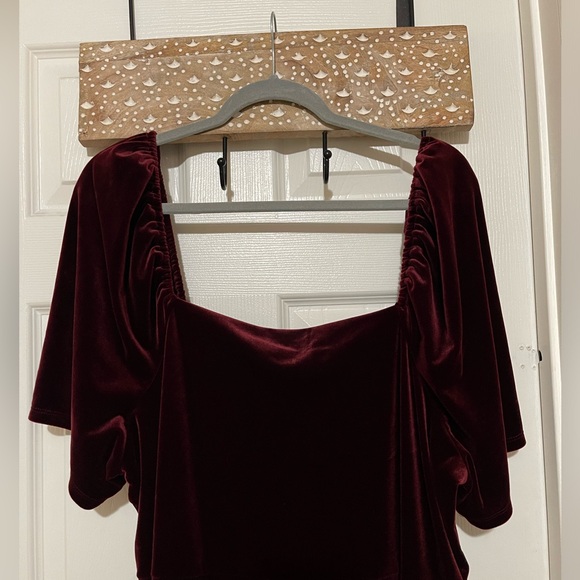 Fashion Mural Long Velvet Burgundy Dress - Picture 5 of 8